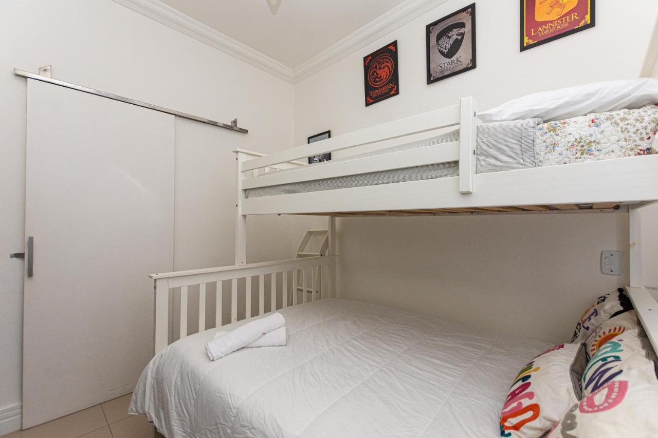 Leblon Apto A Pe 50 Metros Apartment